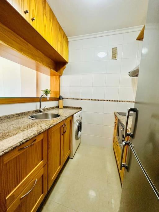 Apartamento A Pie De Playa. Cadiz Exterior photo